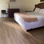 Sunset Inn (Adults Only)